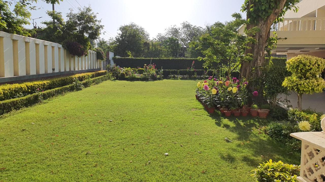 Grand Hotel Agra  Exterior photo