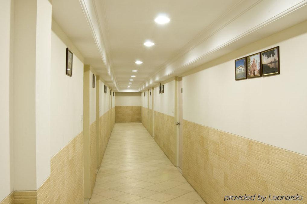 Grand Hotel Agra  Interior photo